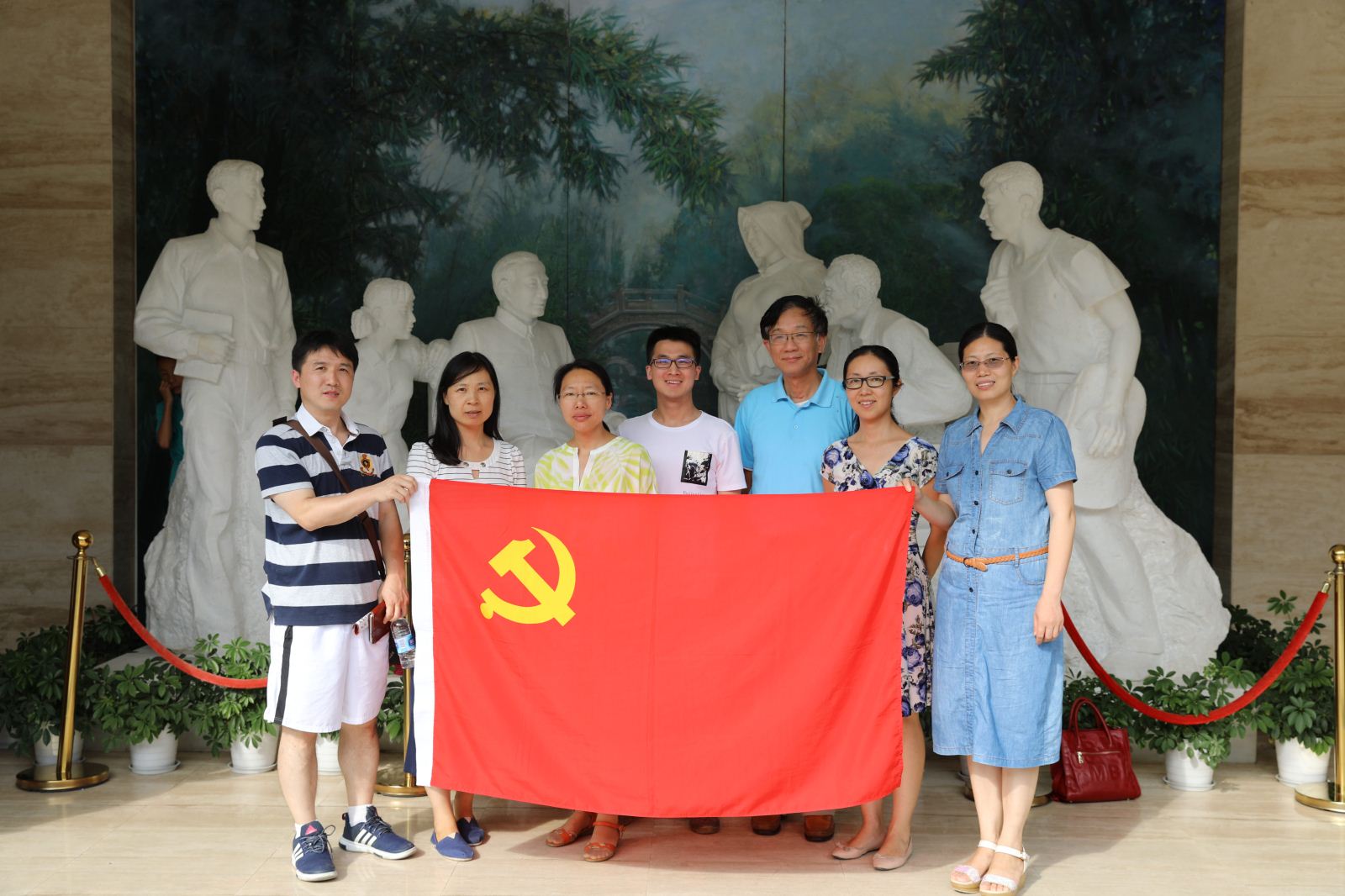 学习陈云五种精神，争做“两学一做”先锋 ——计算机科学与必威西汉姆联师生党员赴陈云纪念馆参观学习
