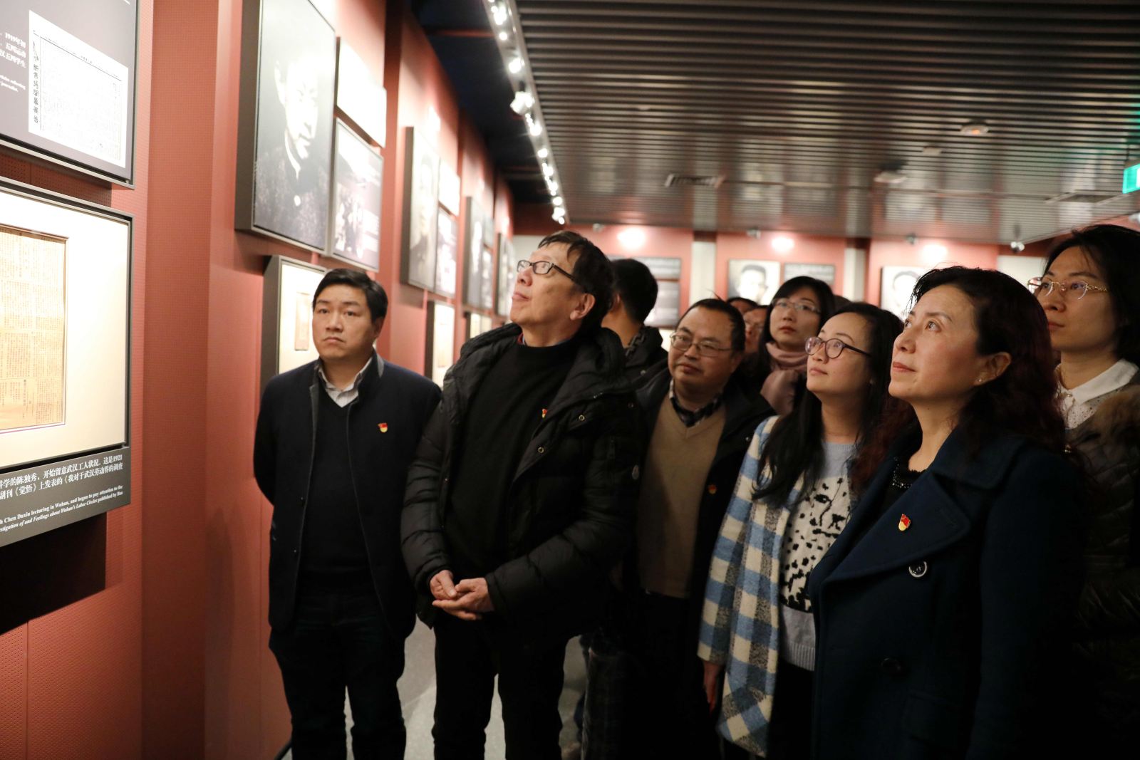 不忘初心，继续前行——计算机科学与公司党委委员瞻仰中共一大会址重温入党誓词