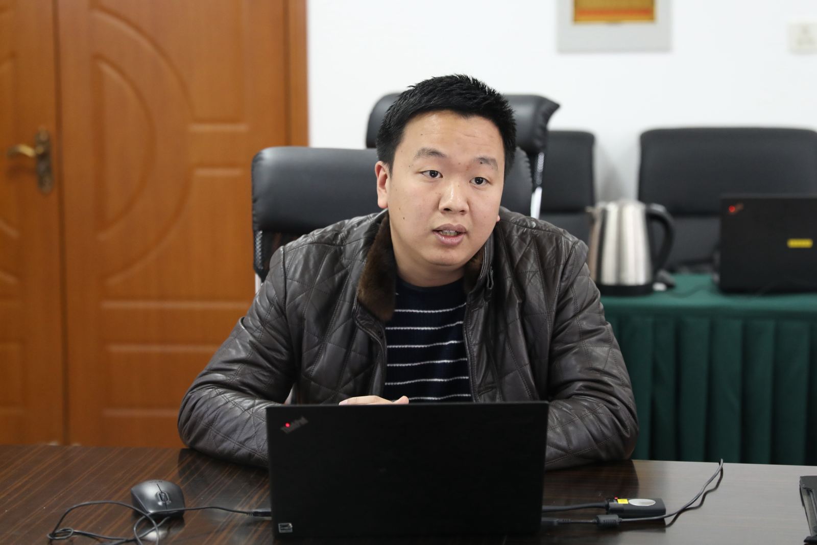 计算机科学与公司党委召开支部书记述职考评交流会