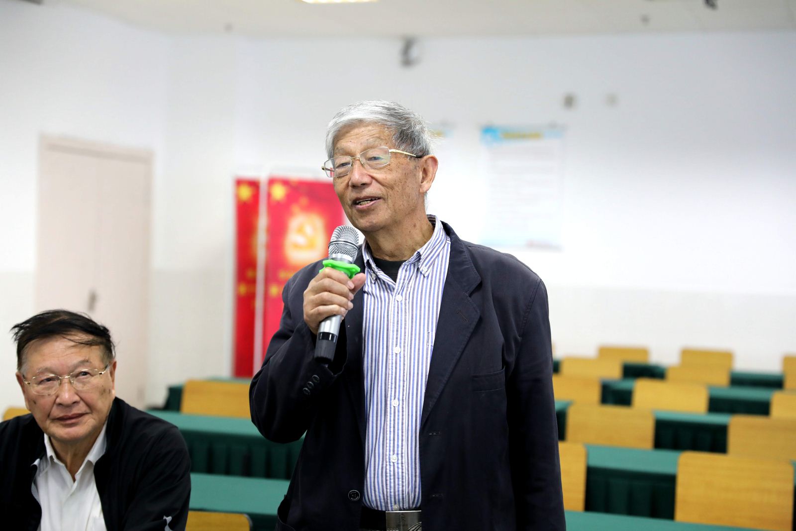 计算机科学与必威西汉姆联举行敬老节茶话会