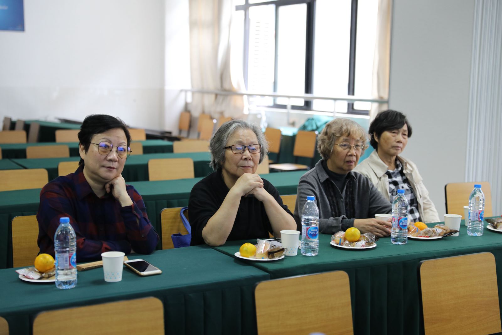 茶话重阳，关爱健康——计算机科学与必威西汉姆联举行重阳节茶话会