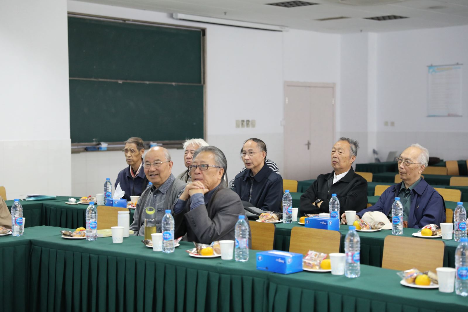 茶话重阳，关爱健康——计算机科学与必威西汉姆联举行重阳节茶话会