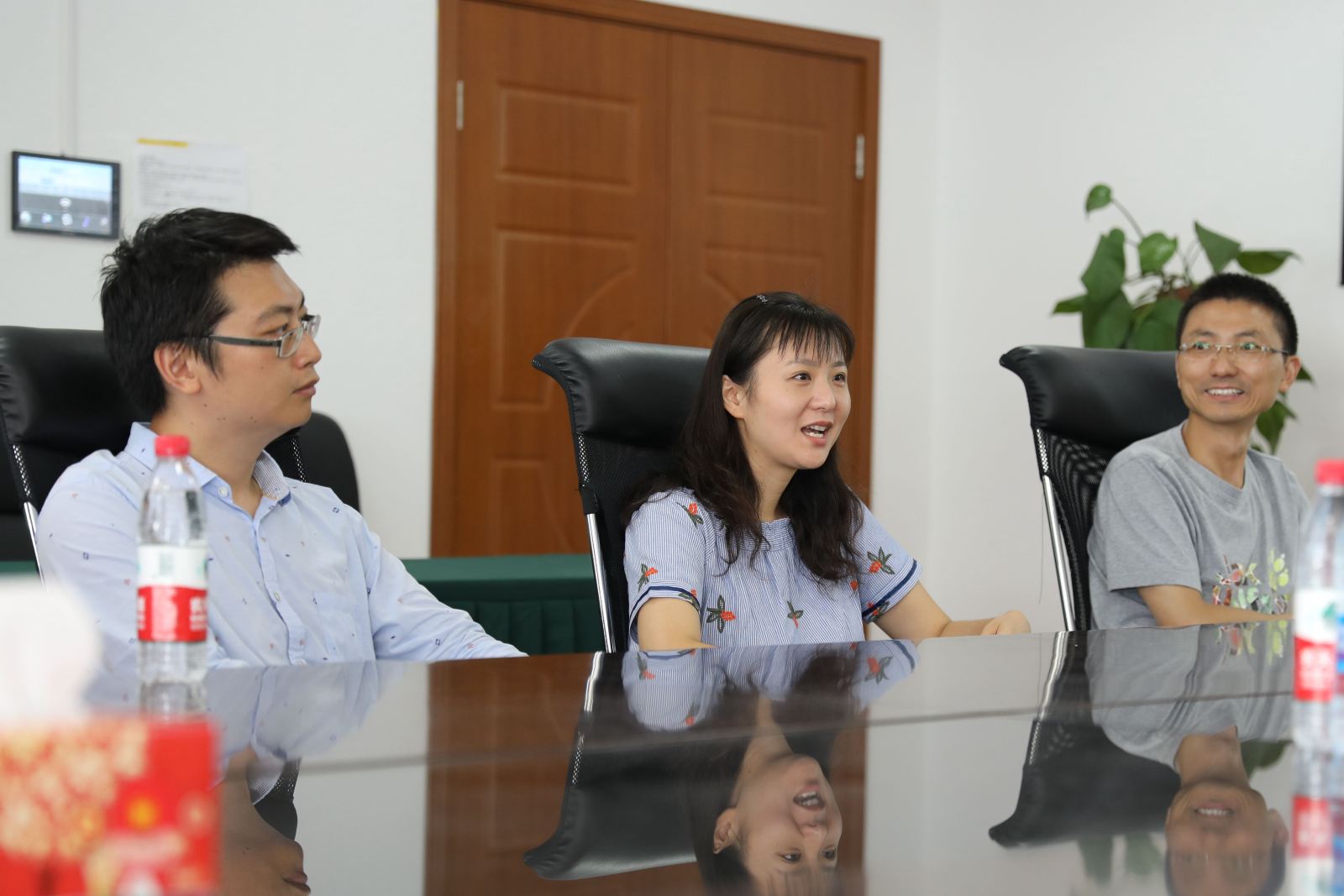 计软公司员工联谊会召开理事座谈会
