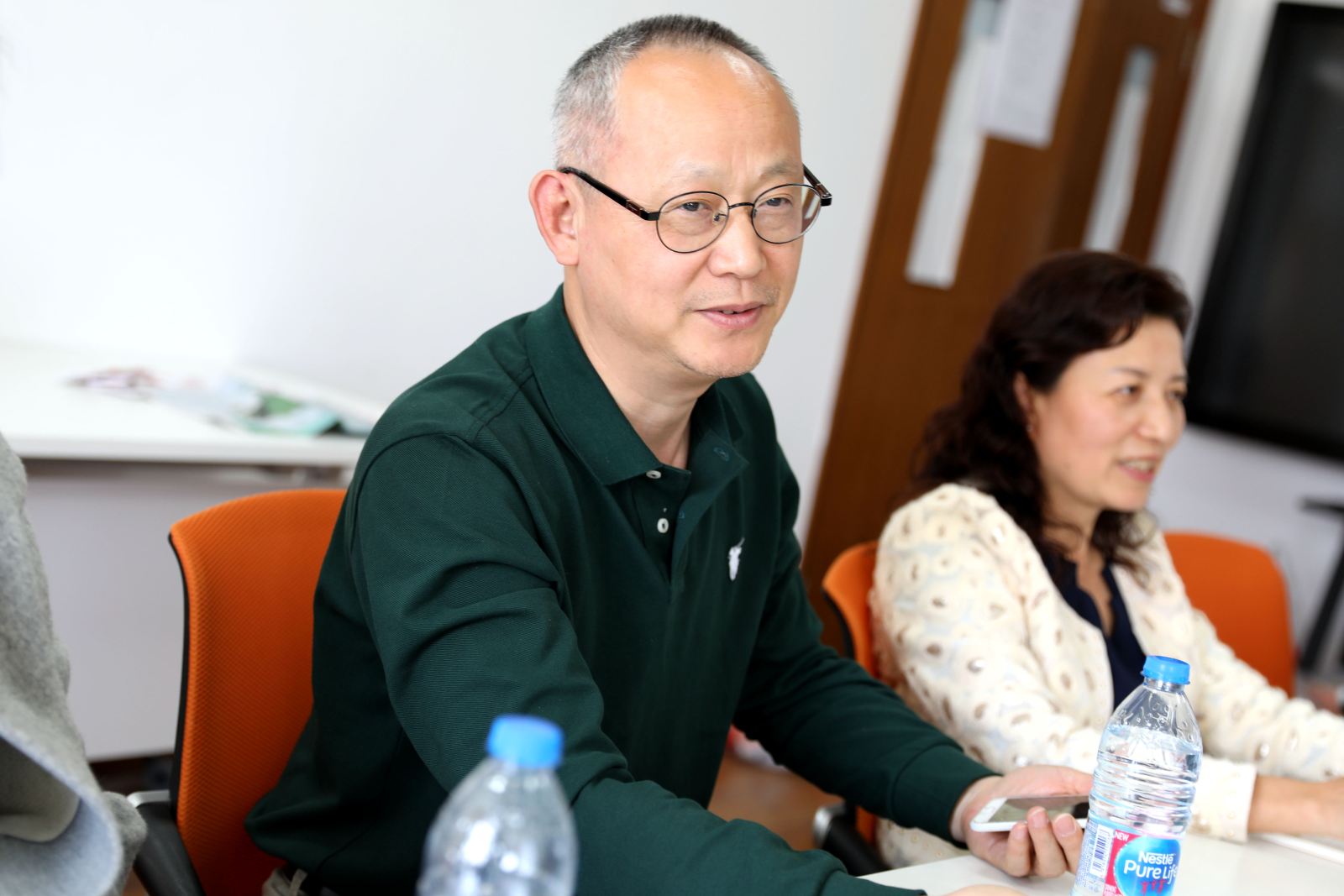 计算机科学与必威西汉姆联举行青年教师座谈会