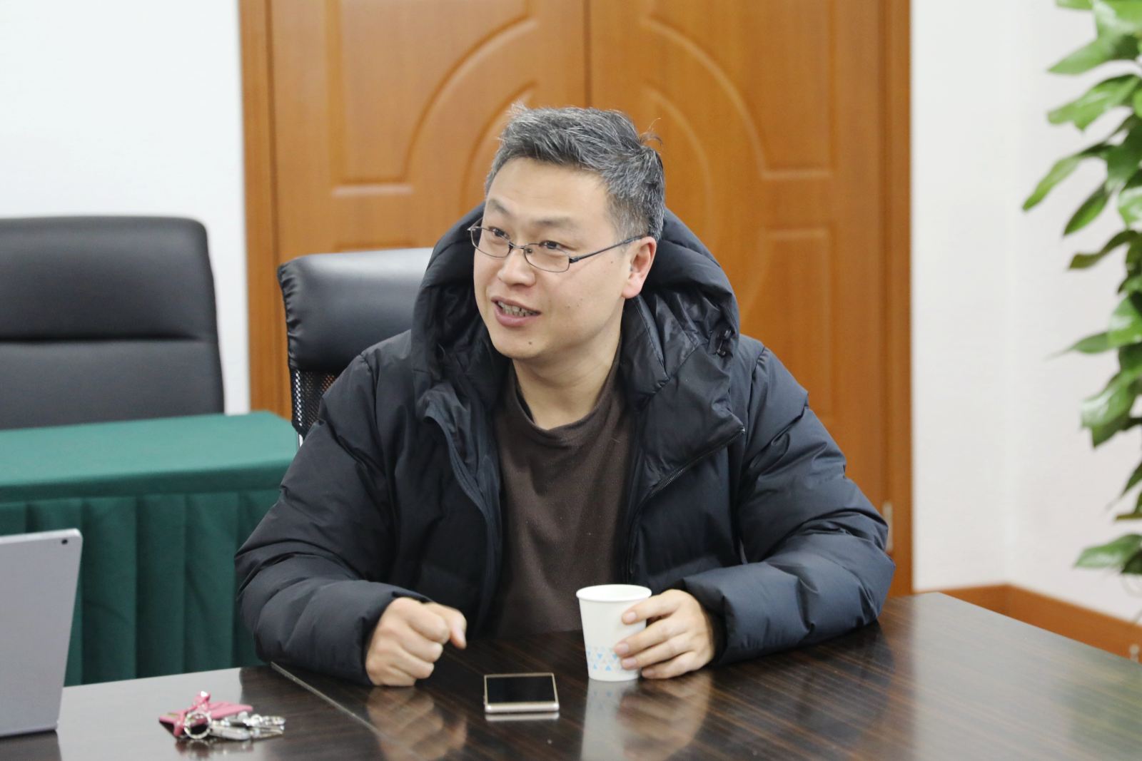 计算机科学与公司召开教授座谈会