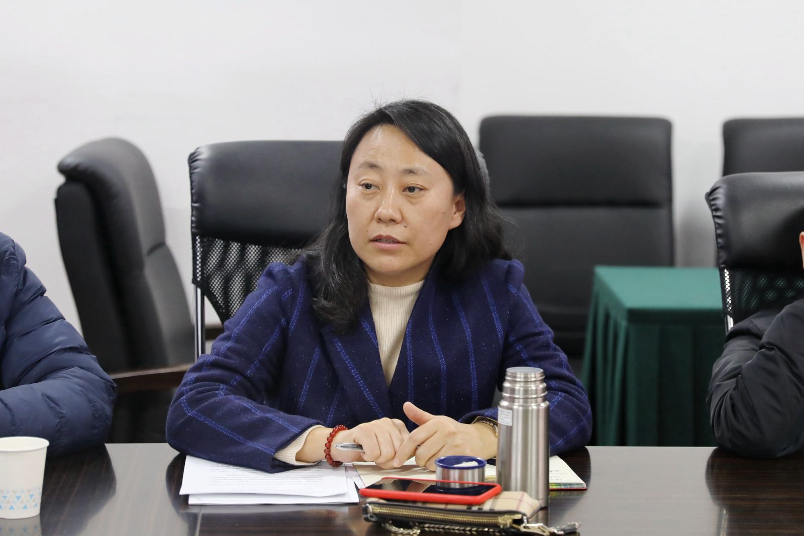 计算机科学与公司召开教授座谈会
