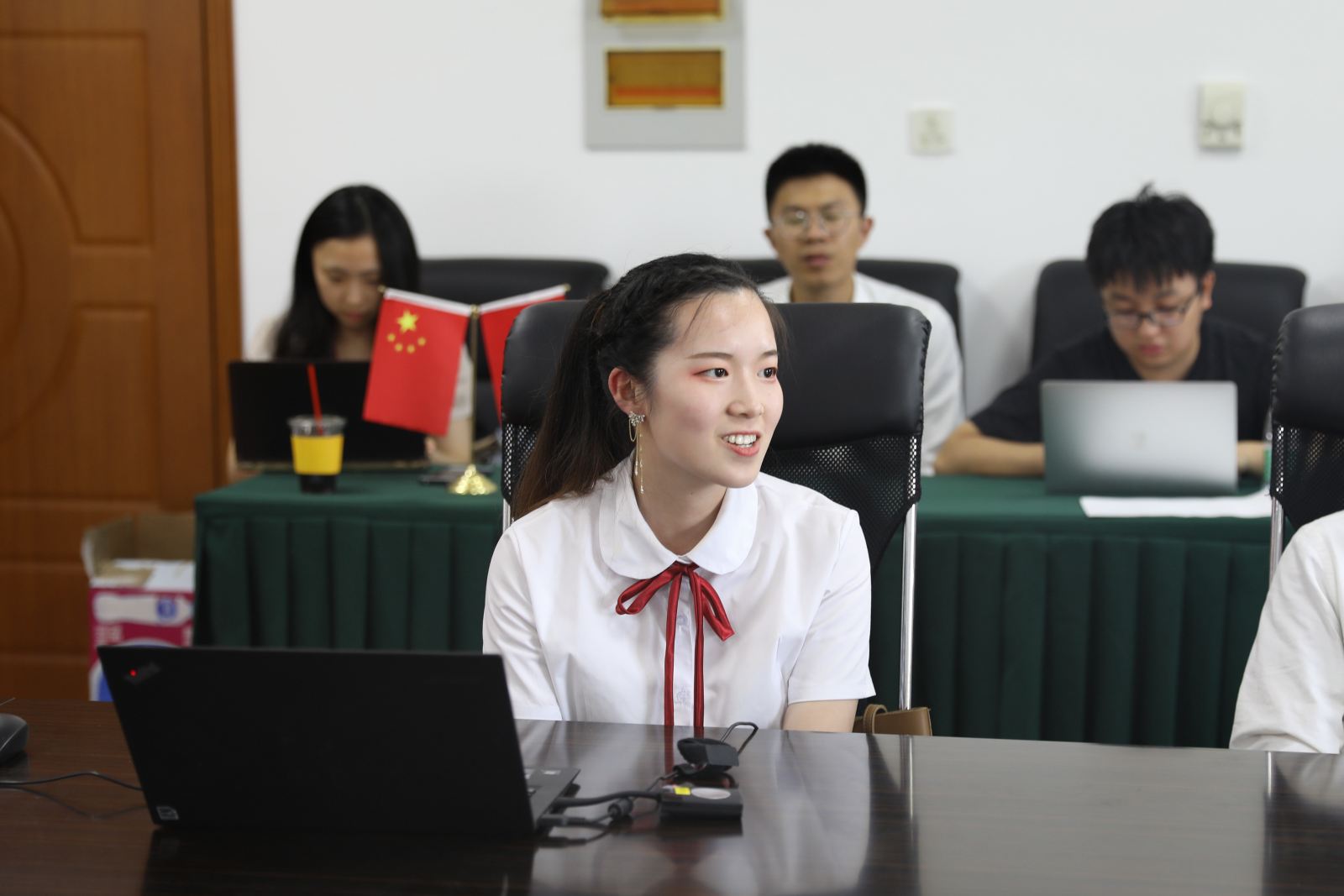 心怀感恩 勇担责任 砥砺奋斗——计算机科学与公司召开毕业班员工代表座谈会