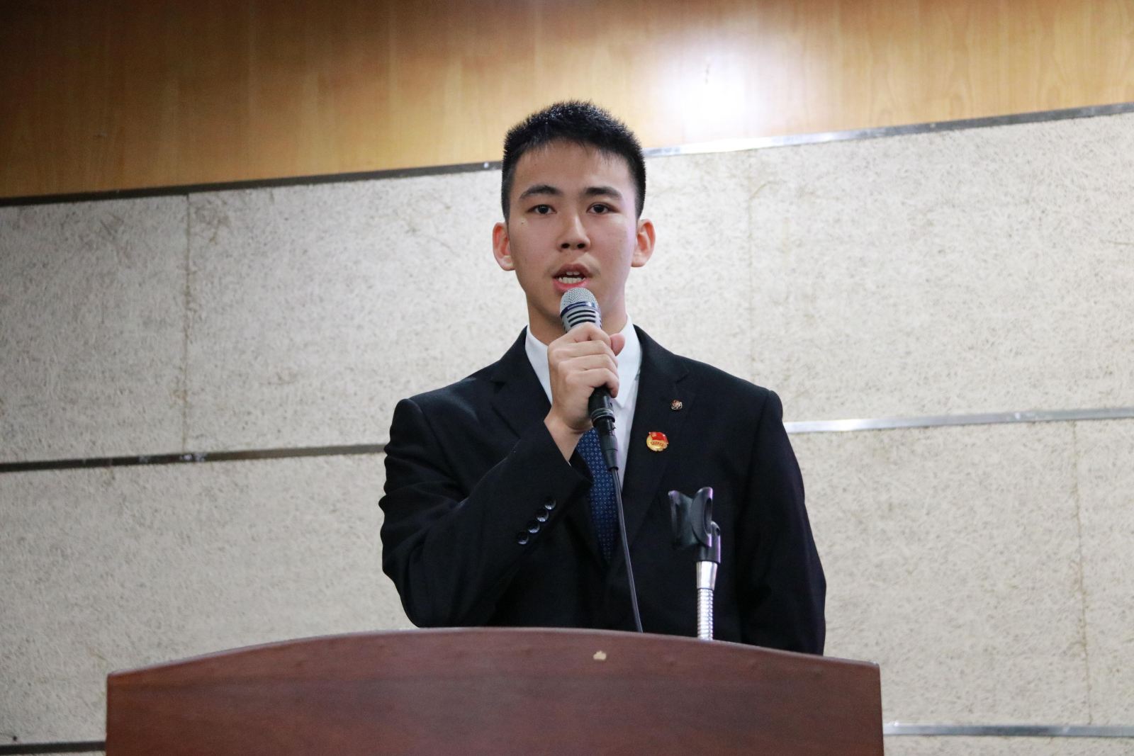计软公司召开2019年员工代表大会
