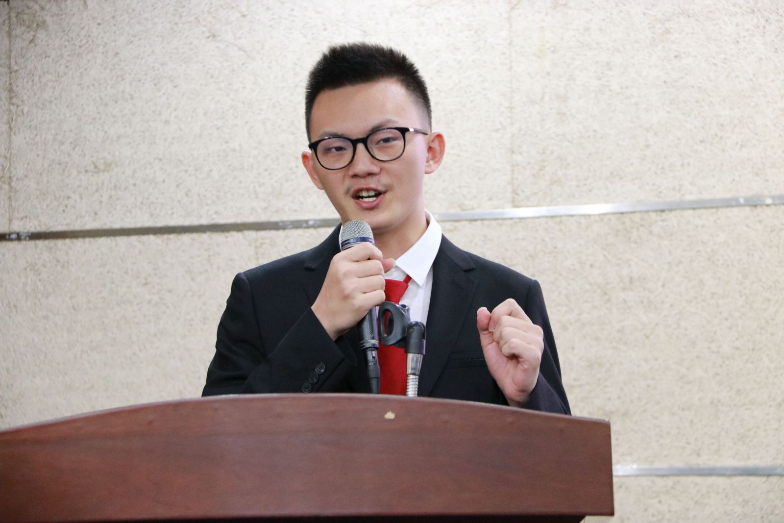 计软公司召开2019年员工代表大会